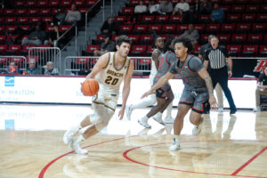 Western Michigan forward Owen Lobsinger